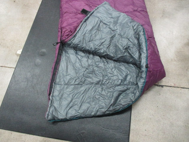 Load image into Gallery viewer, Used Slumberjack Sleeping Bag
