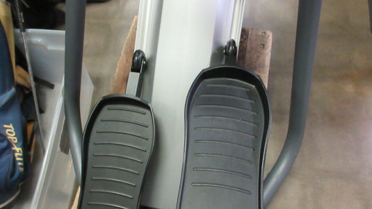 Used Precor EFX 5.23 IOncline Ellipticall Crosstrainer