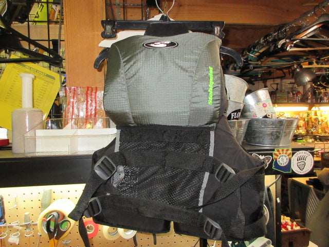 Load image into Gallery viewer, Used Stohlquist Ebb PFD Life Jacket - Size Large/XL
