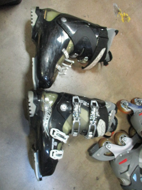 Load image into Gallery viewer, Used Salomon 8 Divine RS Size 8.5 Downhill Ski Boots
