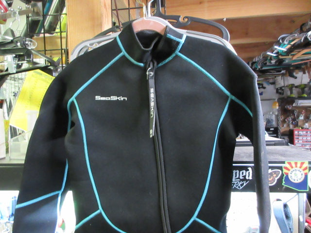 Load image into Gallery viewer, Used Hevto Men Wetsuit 3/2mm - Size Large
