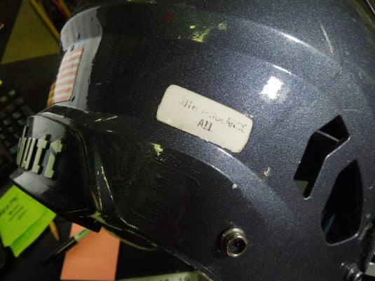 Used Schutt Youth Vengeance A11 Size Large Helmet Last Cert 2021