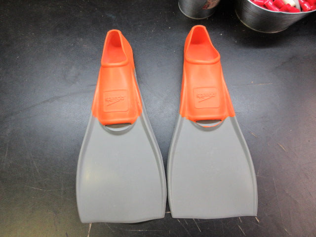 Load image into Gallery viewer, Used Speedo Trialon Rubber Swim Fins - Size XXS 1-3
