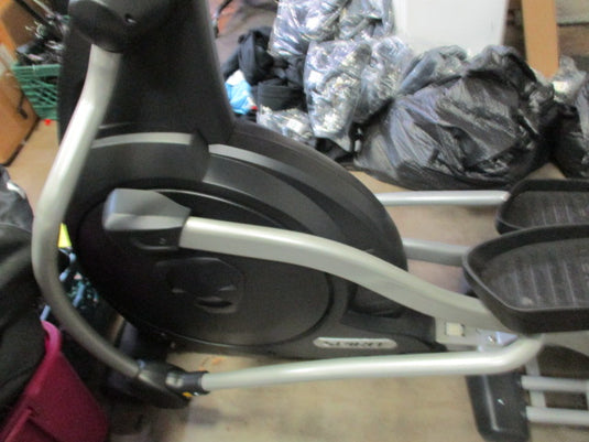 Used Spirit C Series CE 800 ELLIPTICAL Self Generated