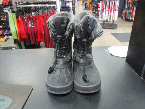 Used Dream Pairs Size 2 Winter Boots