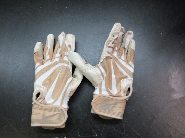 Load image into Gallery viewer, Used Nike Batting Gloves - Youth
