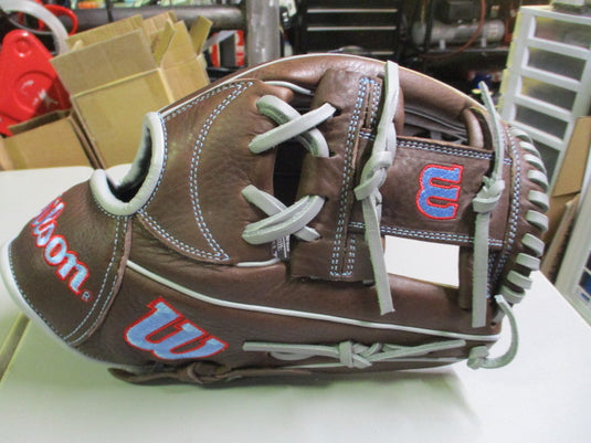New 2024 Wilson A1000 11.75