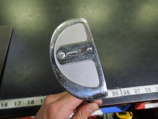 Used Walter Hagen Jr. Series I Right Hand Putter