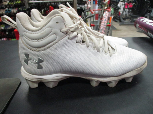 Used Under Armour Spotlight 3.0 Size Youth 4.5 Cleats
