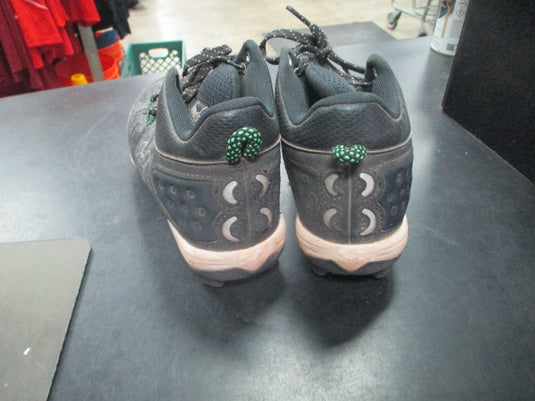 Used Under Armour Sz 3.5 Cleats