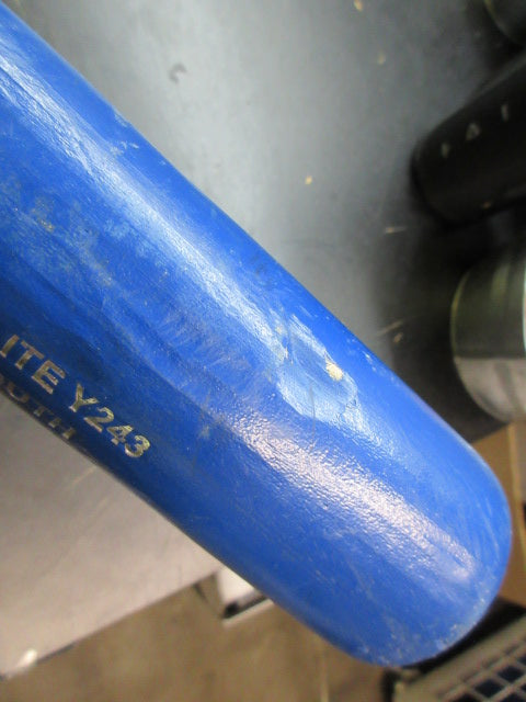 Load image into Gallery viewer, Used Louisville Slugger Y243 28" Flylite Poplar Wood Baseball Bat
