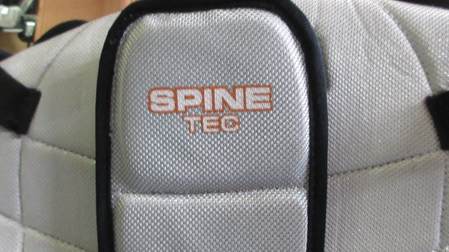 Load image into Gallery viewer, Used Easton Synergy 300 JR Hockey Shoulder Pads - Youth Large
