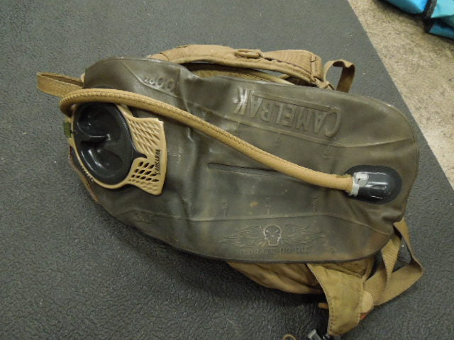 Load image into Gallery viewer, Used Camelbak M.U.L.E. Mil-Spec Hydrate or Die Bag with 3.0L OG Bladder
