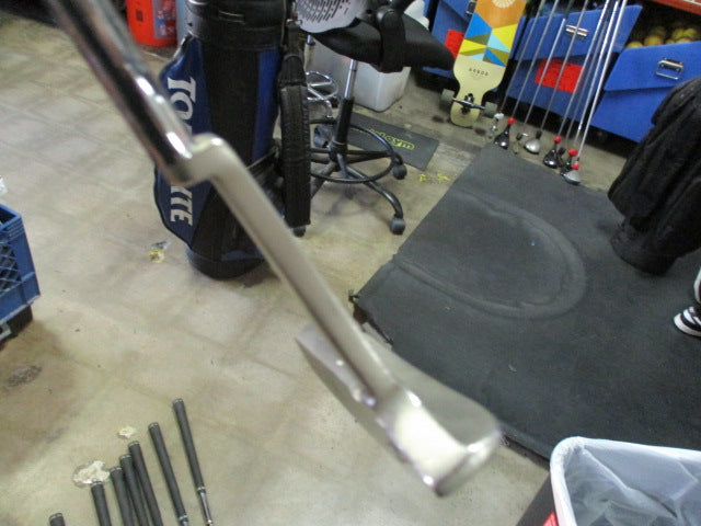 Load image into Gallery viewer, Used Tour Edge Milled Carbon No 1 Putter RH
