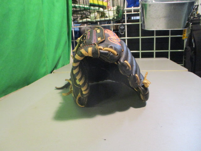 Load image into Gallery viewer, Used Rawlings Fastpitch WFP115 11.5 Glove - RHT
