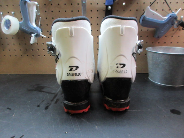 Load image into Gallery viewer, Used Dalbello Juniors CX 2.0 GW Ski Boots - Size 19.5

