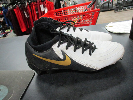 Used Nike Cyclone 360 Size 7 Soccer Cleats