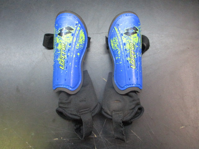 Load image into Gallery viewer, Used Lotto Soccer Shin Guards - Youth
