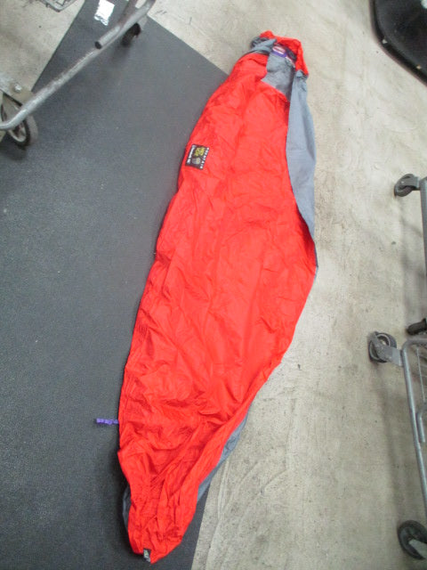 Load image into Gallery viewer, Used Mountain Hard Wear Sleeping Bag
