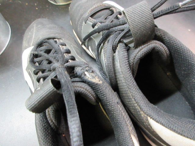 Load image into Gallery viewer, Used Nike Alpha Menace 4 Shark Football Cleats - Size 7.5
