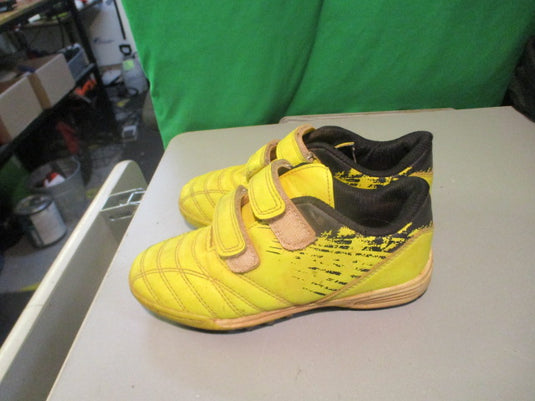 Used Brooman Size Junior 12 Indoor Soccer Cleats