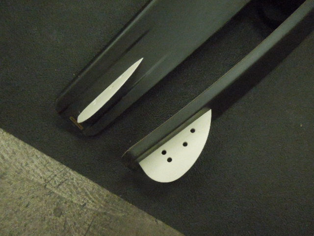 Load image into Gallery viewer, Used HO Blast 67 Super V Bottom Sport Series Complete Waterskis
