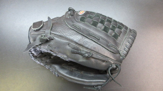 Used Easton Black Magic 13