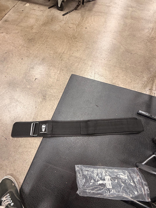 Used Like new gymreapers support belt size M