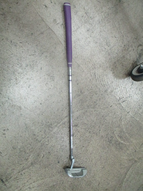 Load image into Gallery viewer, Used US Kids Long Leaf 28" Junior Putter - RH
