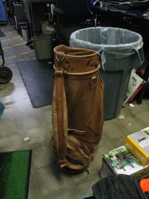 Load image into Gallery viewer, Vintage Full Grain Brown Leather Golf Caddy Carry Bag

