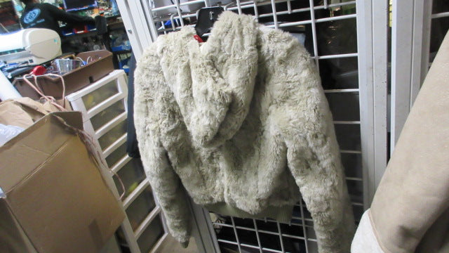 Load image into Gallery viewer, Used Divided Jacket Size 4
