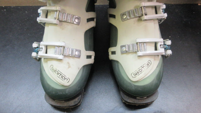 Load image into Gallery viewer, Used Salomon Quest 80w Energyzer Ski Boots - Size 24
