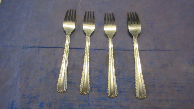 Load image into Gallery viewer, Used Stainless Steel Forks - Set of 4
