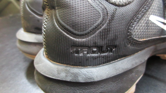 Load image into Gallery viewer, Used Nike Trout Baseball Cleats - Size Youth 1.5
