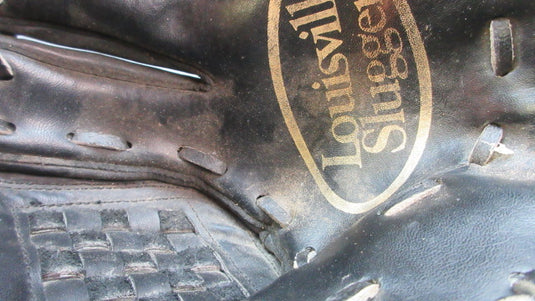 Used Louisville Slugger 9.5" Baseball Glove - RHT