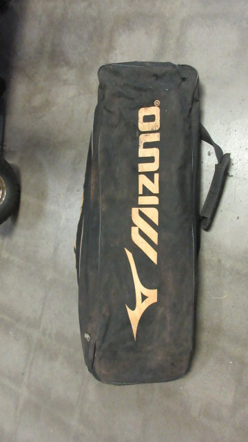 Load image into Gallery viewer, Used Mizuno Equipment Bag - wear
