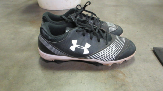 Used Under Armour Baseball Cleats Size 8.5 - Black