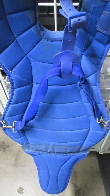 Load image into Gallery viewer, Used Pro Nine CP17 Catcher&#39;s Chest Protector - worn plastic
