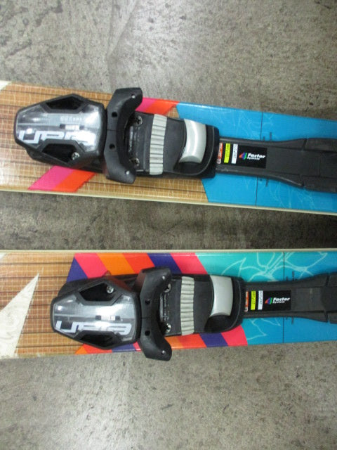 Load image into Gallery viewer, Used Elan Bliss 155cm Powder Ski With Elan Bindings
