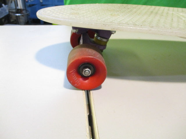 Load image into Gallery viewer, Used Penny Board 27&quot; Skateboard
