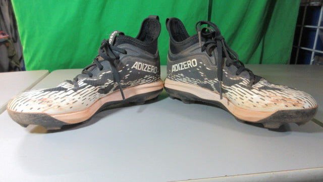 Load image into Gallery viewer, Used ADIDAS Shoe Size YOUTH 4 Black/White Shoes/Cleats
