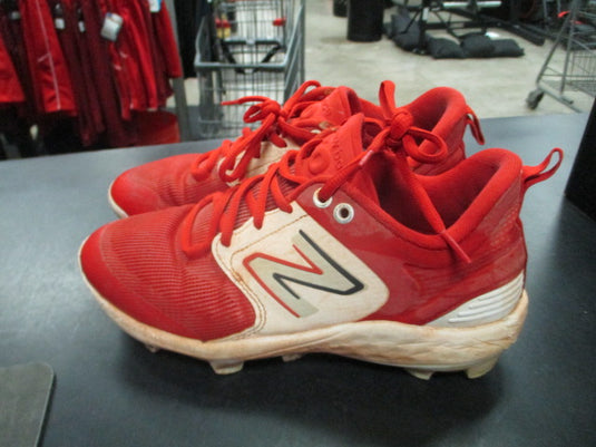 Used New Balance Size 6.5 Cleats