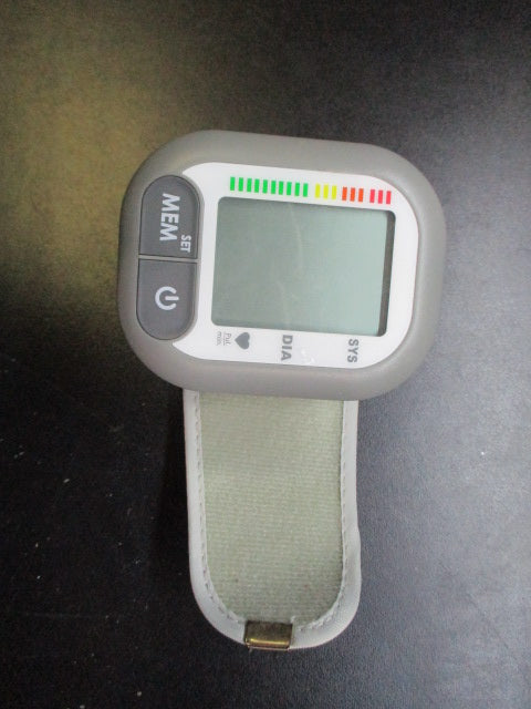Load image into Gallery viewer, Used Medline Wrist Blood Pressure Unit
