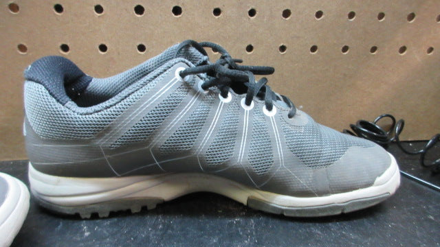 Load image into Gallery viewer, Used Nike Golf Range Jr. Golf Shoes - Youth 2
