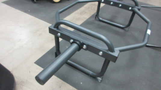 Like New Open Box Cap Olympic Trap Shrug Bar with Variable Grips