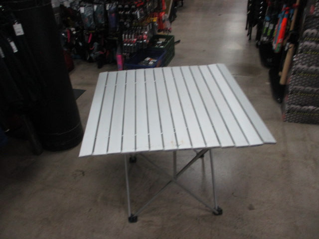 Load image into Gallery viewer, Used Portable Folding Camp Table (Damaged Still Usable)
