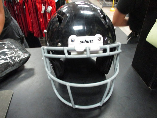 adult medium football helmets Used Schutt Vengeance Pro LTD II Adult Medium Football Helmet