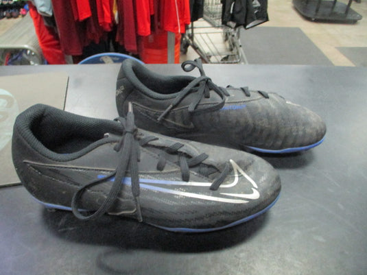 Used Nike Phantom Black Cleats Size 3.5