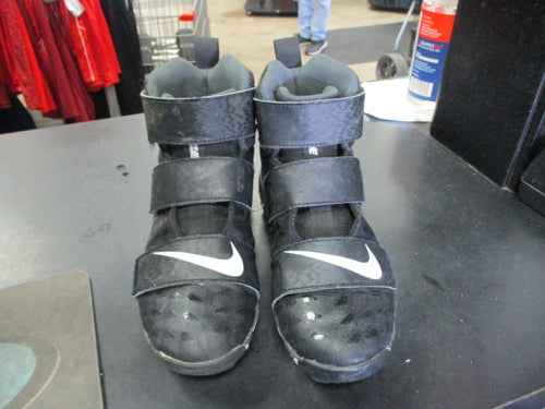 Used Nike Force Savage Size Youth 4 Cleats
