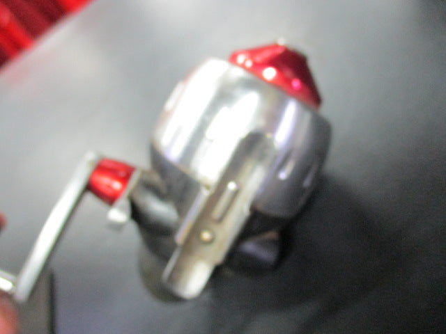 Load image into Gallery viewer, Used Rhino Fishing Reel
